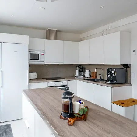 Riverside City House Hosted By Hygge Host