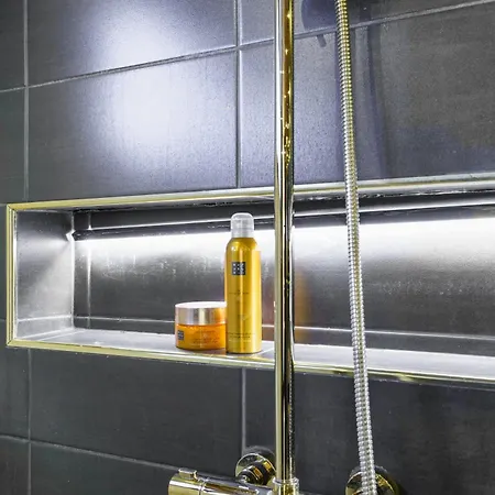 Apartment Luxurious Prime Location Hosted By Hygge Host *