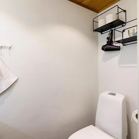 Luxurious Prime Location Hosted By Hygge Host Apartment